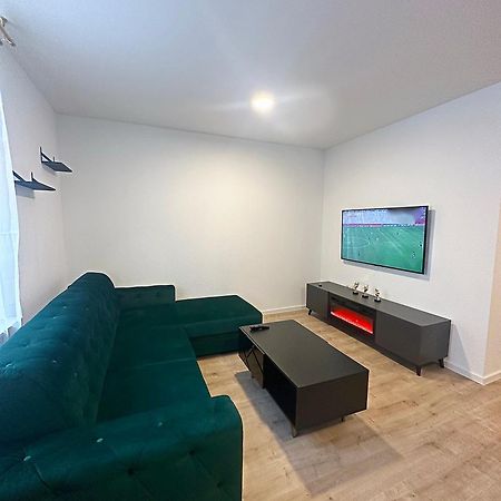 Seductive Apt, With High Class Stuttgart Bagian luar foto